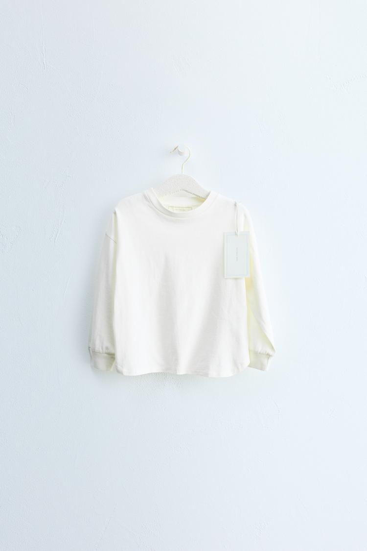 ZARA TIMELESS - CAMISETA LISA PUÑO