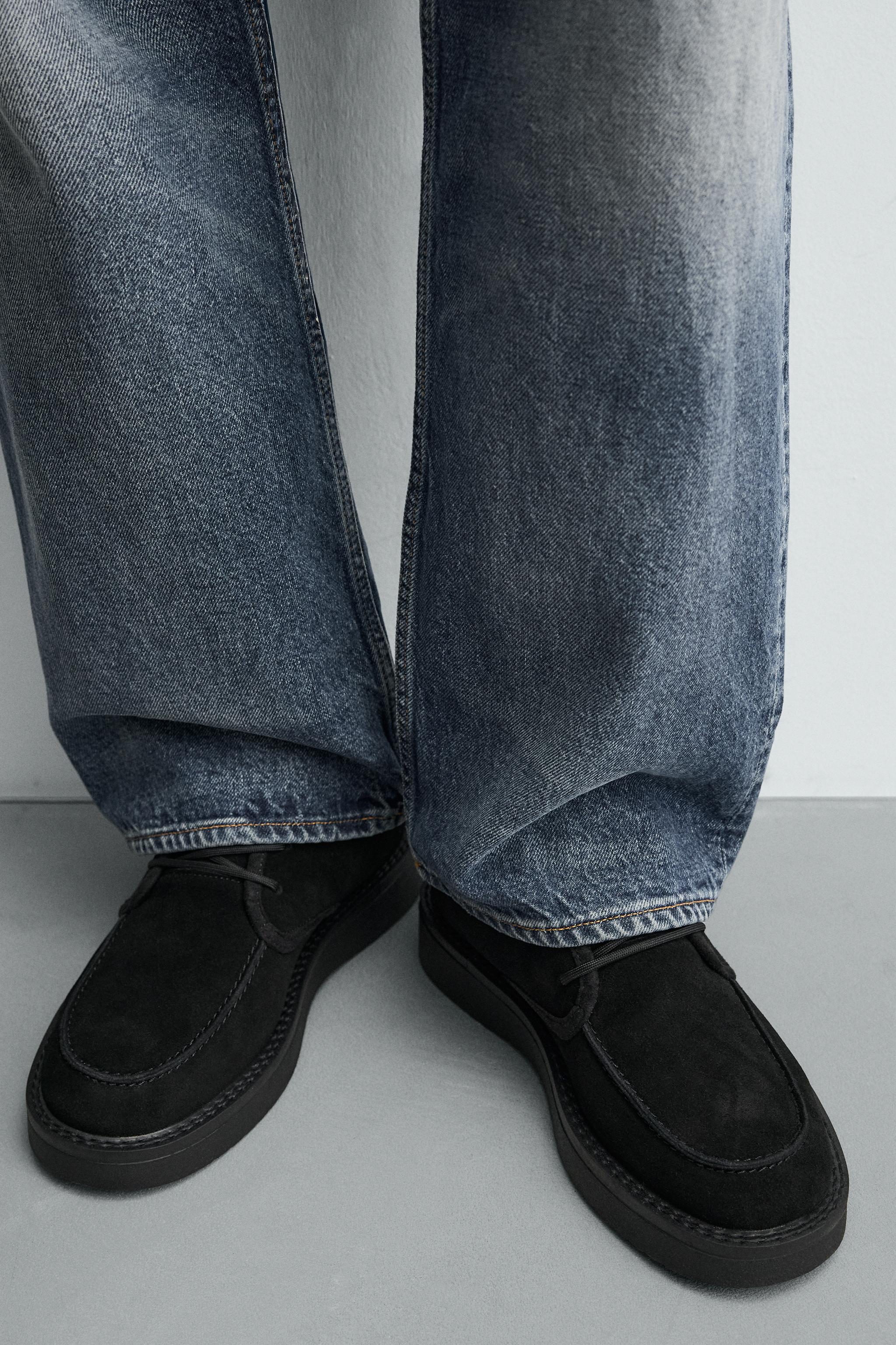 BOTTES EN CUIR À LACETS