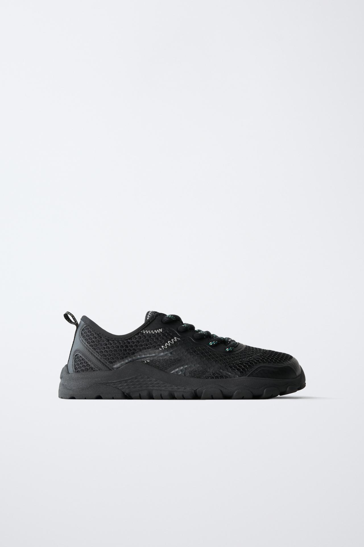 BAREFOOT MESH SNEAKERS — Black