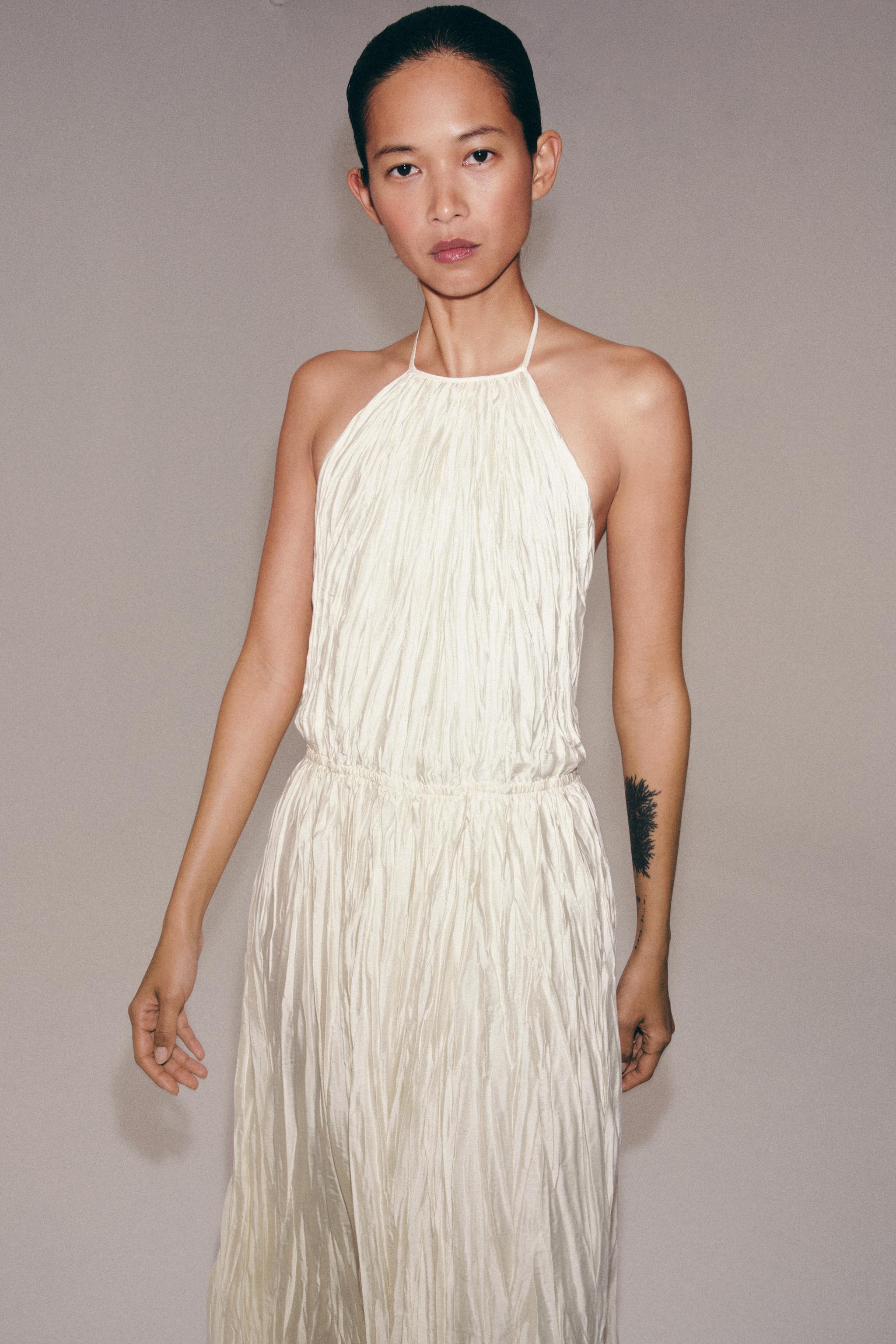 ZW COLLECTION PİLİLİ HALTER ELBİSE