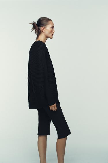 PULL EN MAILLE STRUCTURÉE À VOLUME - Noir de Zara - Image 2