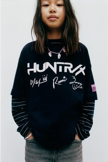 COLLAR MULTICHARM KPOP DEMON HUNTERS™ NETFLIX © - Rosa claro de Zara