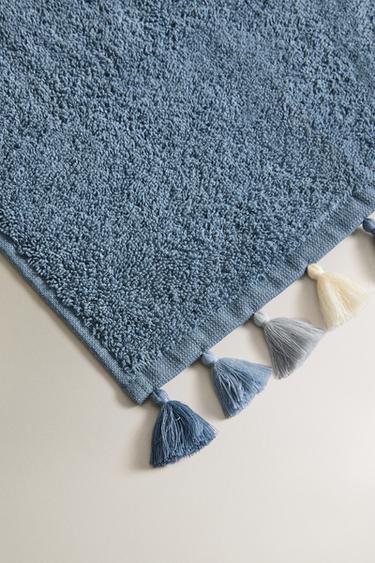 BATH TOWEL WITH TASSELS - Mid-blue by Zara - Image 2