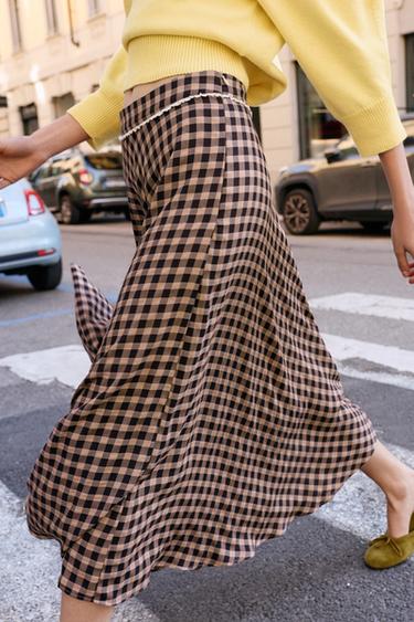 JUPE À CARREAUX VICHY ET DENTELLE - Multicolore de Zara