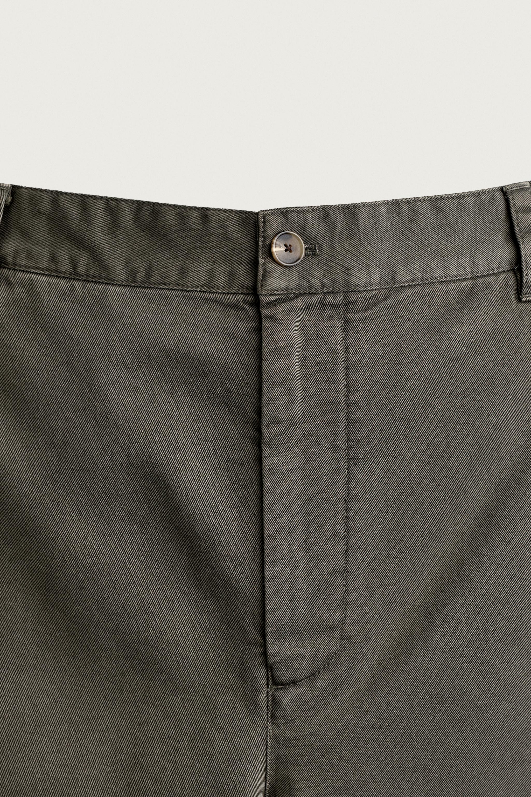 RELAXED FIT CARGO SHORTS WITH TABS