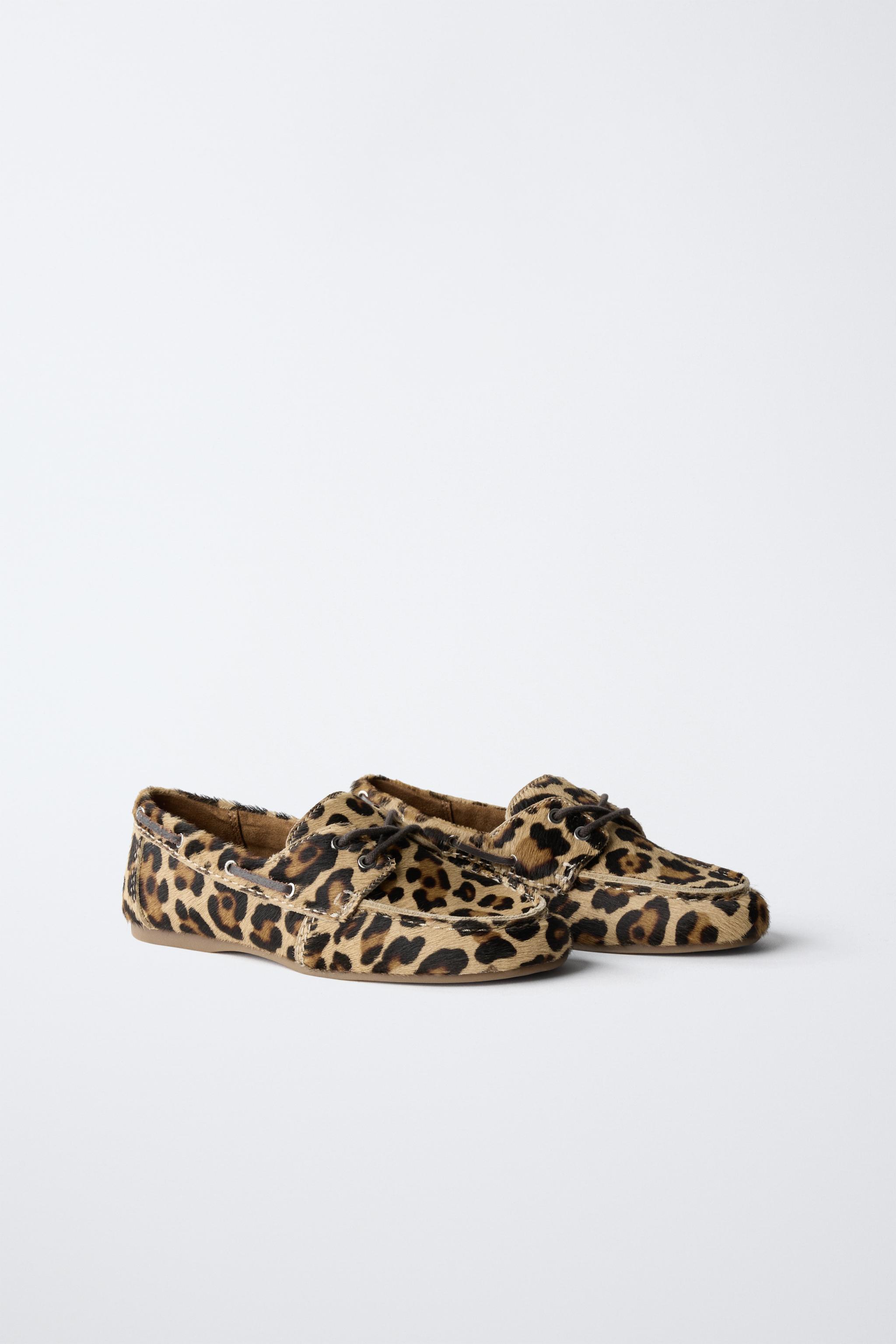 LEOPARD PRINT LEATHER DECK SHOES
