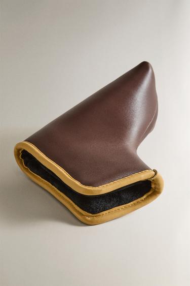 LEATHER GOLF PUTTER BLADE COVER - Brown / Green by Zara - Image 1