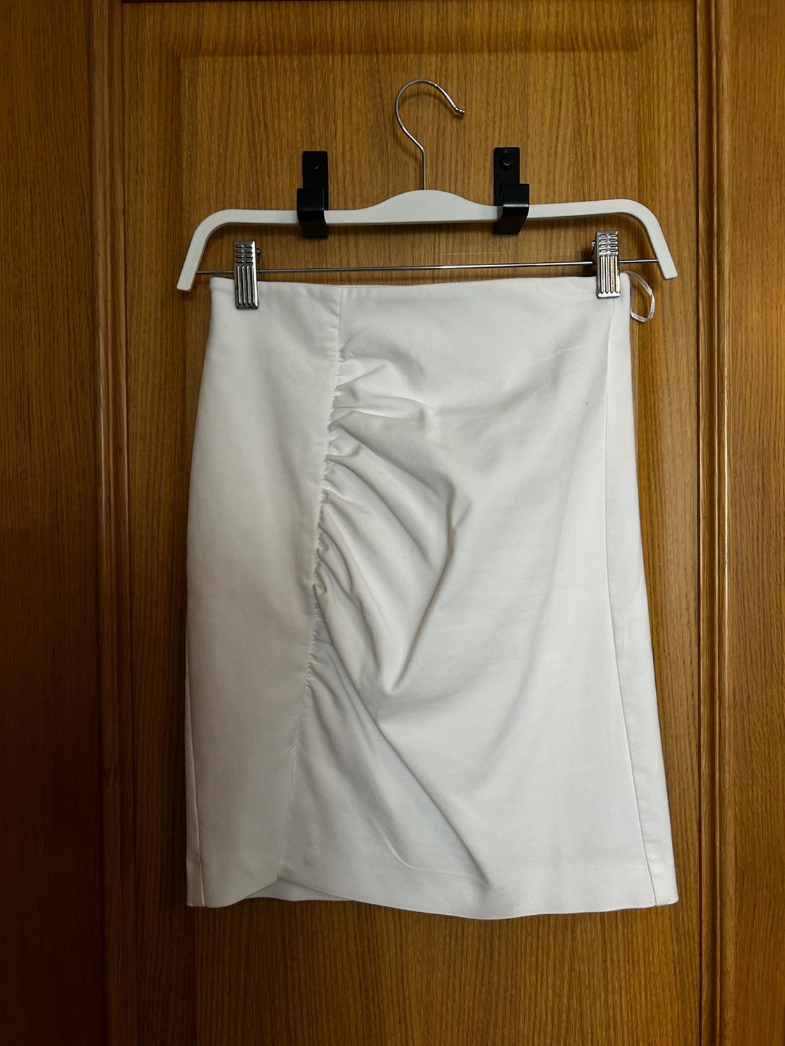 RUCHED MINI SKIRT
