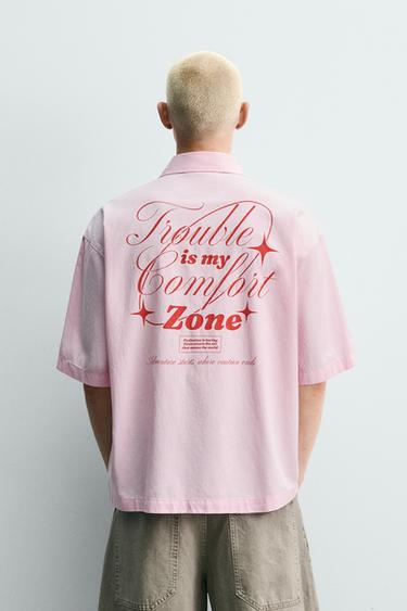 CHEMISE COUPE BOXY À INSCRIPTIONS IMPRIMÉES - Rose de Zara - Image 2