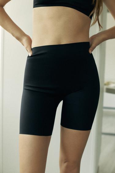 FIETS SHORT BODY SHAPE - Zwart van Zara