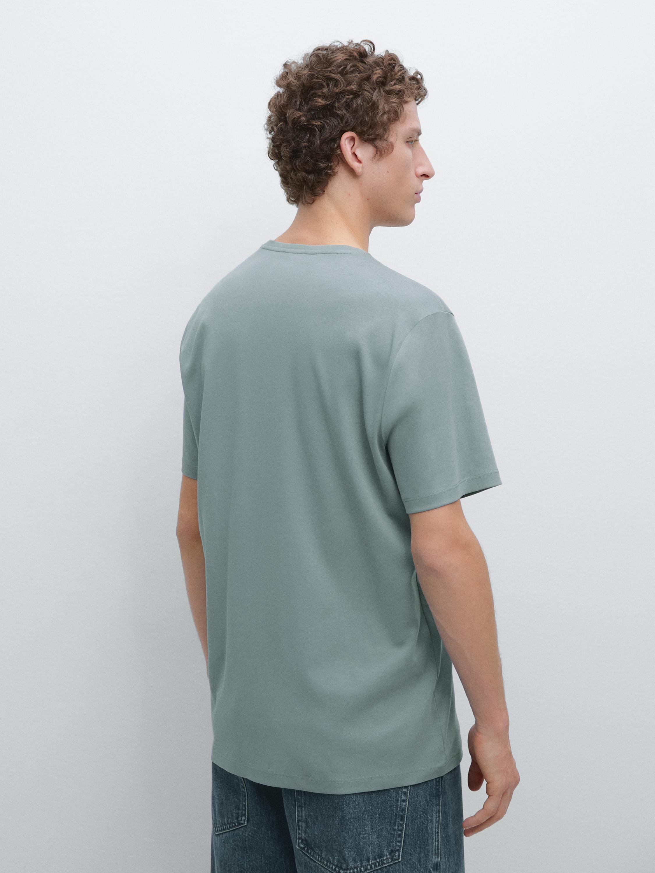Short sleeve cotton blend T-shirt