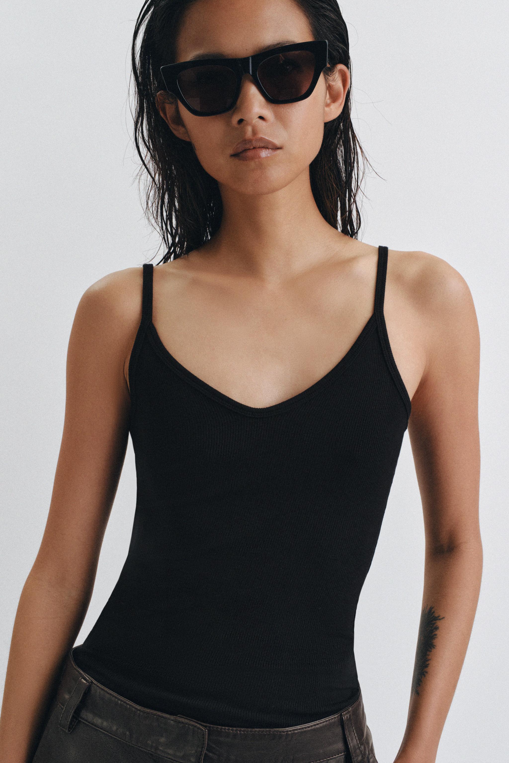 RIBBED TANK TOP