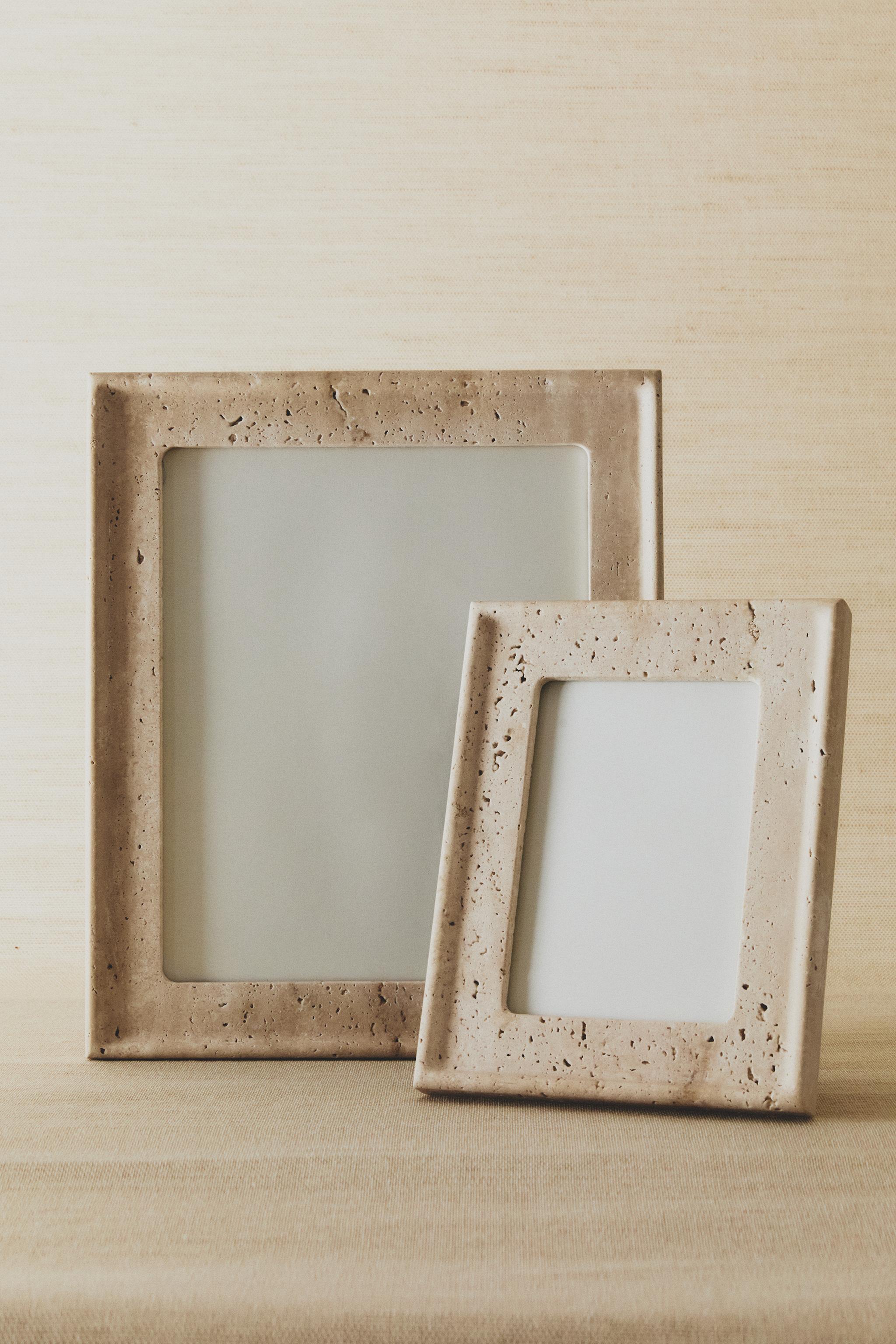 TRAVERTINE PHOTO FRAME — Beige