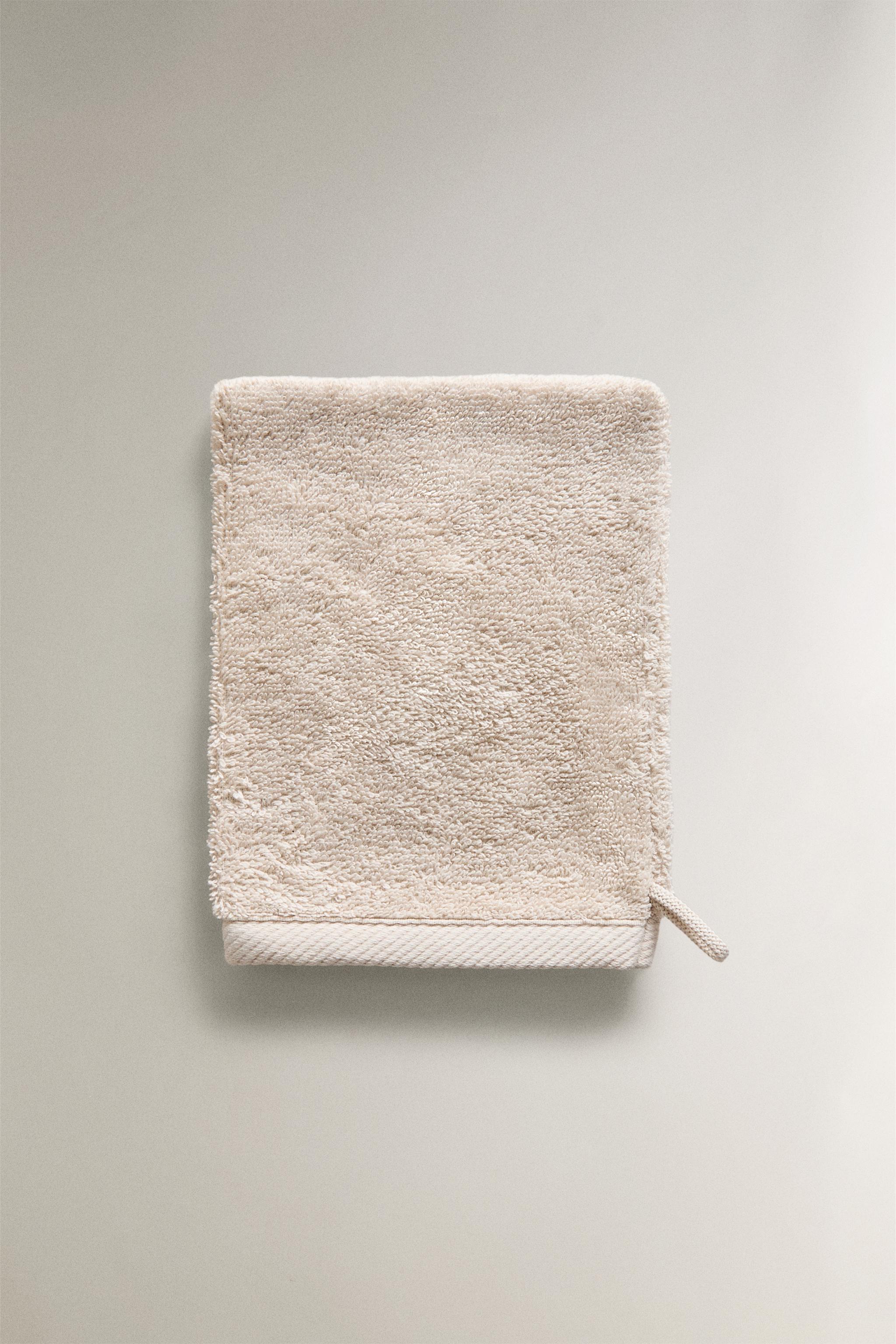 COTTON TERRY BATH MITT — Sand