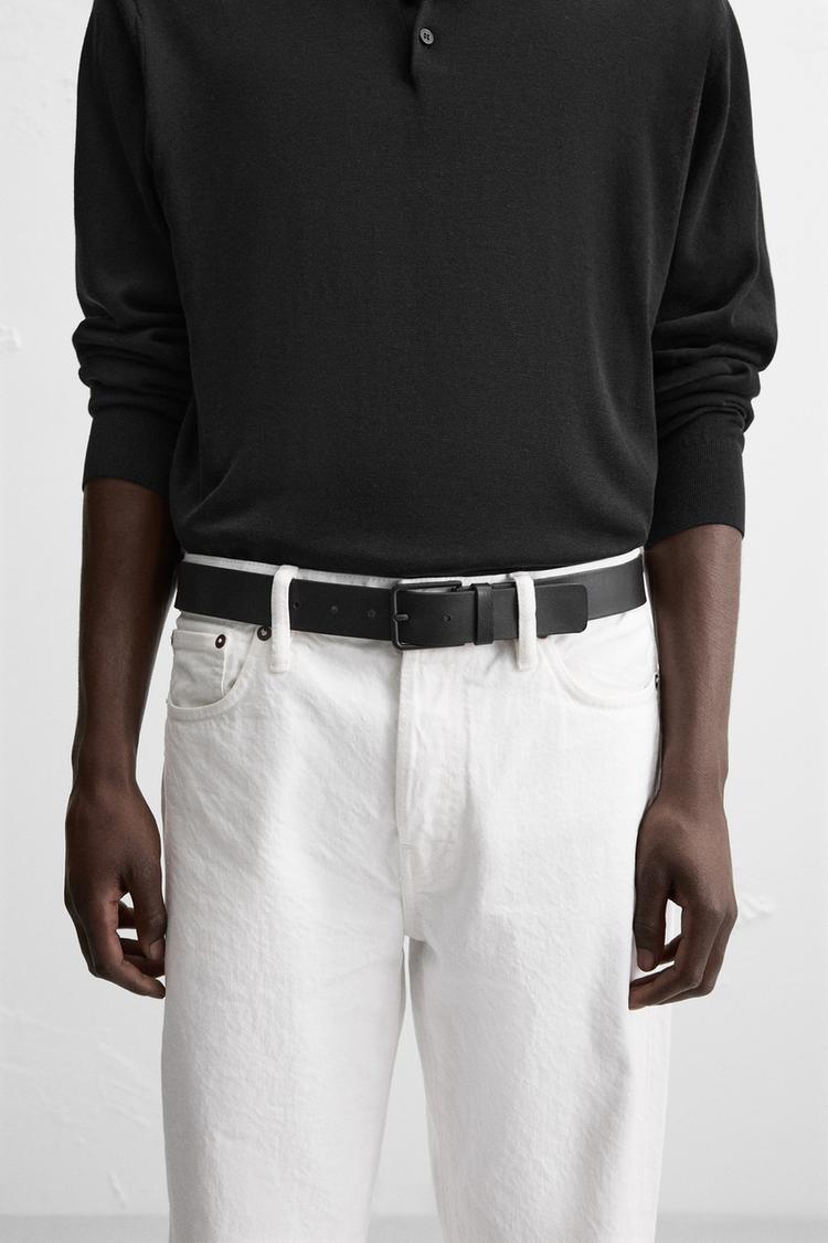 Қара дилдо жасты қуантады