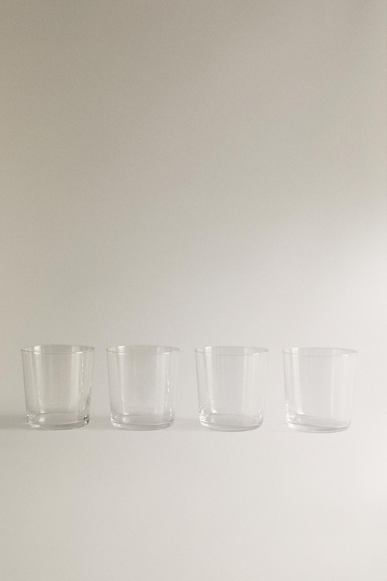 SET OF TALL GLASS TUMBLERS (SET OF 4) — Transparent
