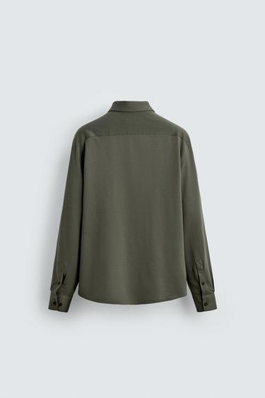 CAMISA REGULAR FIT - Khaki claro de Zara