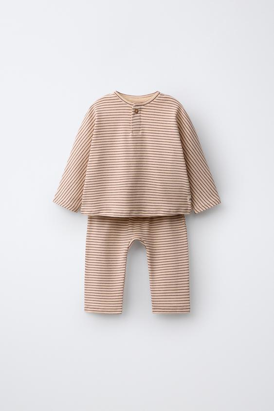 STRIPED T-SHIRT AND JOGGERS SET - camel de Zara - Imagen 0