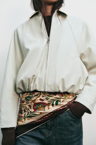 BLOUSON BOMBER MATIÈRE SYNTHÈTIQUE - Écru de Zara - Image 1