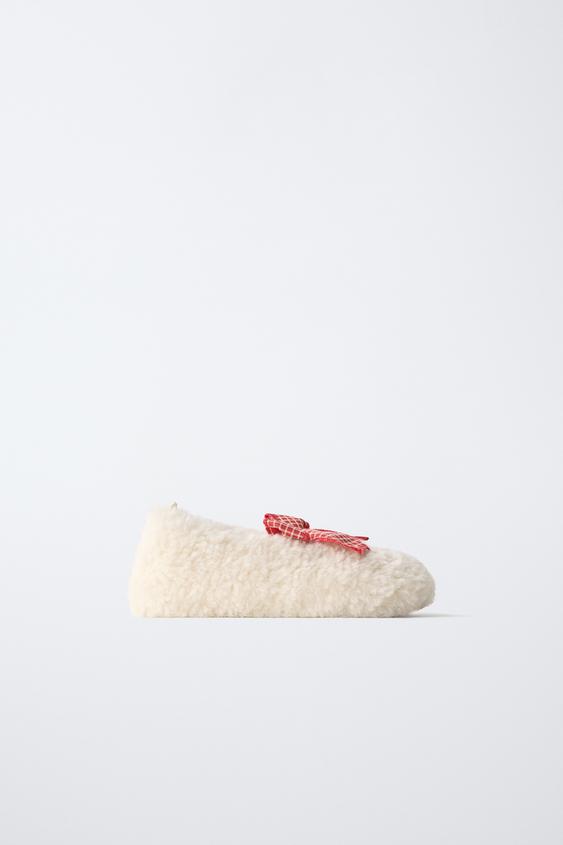 ZAPATILLA CASA BORREGUILLO LAZO - Blanco Crudo de Zara - Imagen 0