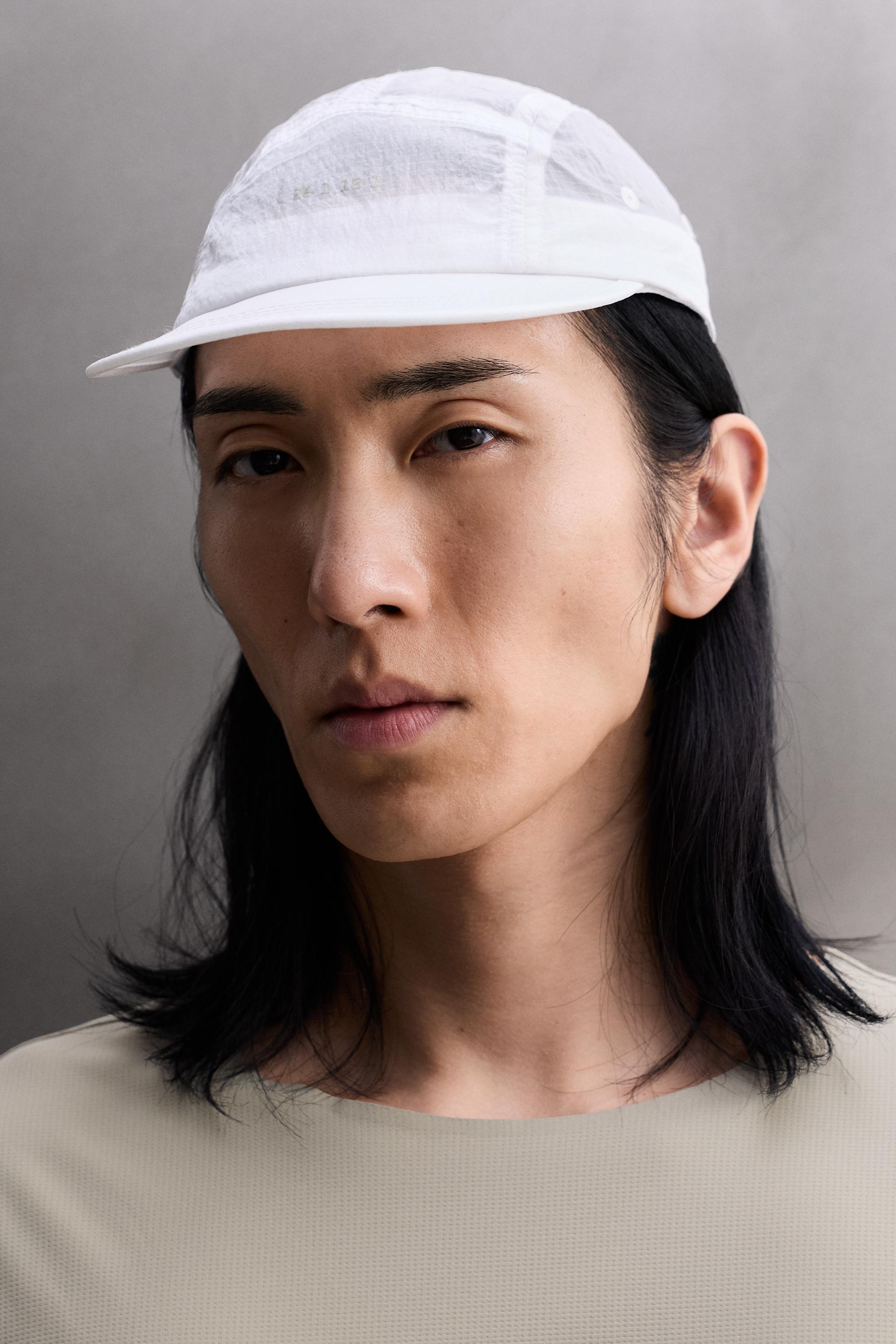 LIGHTWEIGHT TECHNICAL CAP - 990 | ZARA United States
