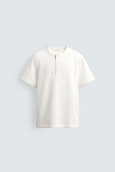 T-SHIRT STRUCTURÉ À COL TUNISIEN - Blanc de Zara