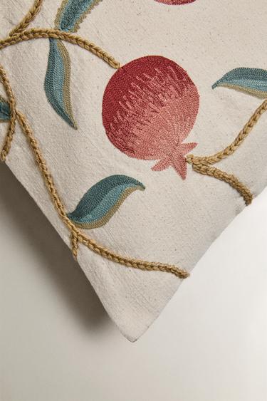 HOUSSE DE COUSSIN GRENADE - Beige clair de Zara - Image 1