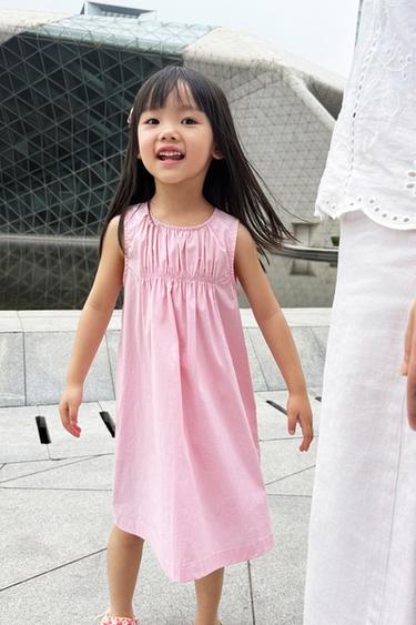 WEITES KLEID MIT GUMMIZUG - Rosa von Zara - Bild 0