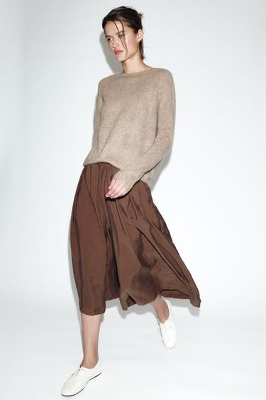 BERMUDA LARGA FLUIDA -  de Zara