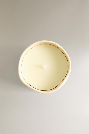 (150 G) WHITE PETALS SCENTED CANDLE - Ivory by Zara - Image 3