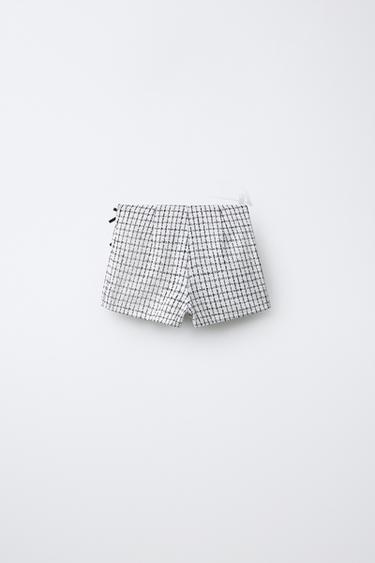 FALDA BERMUDA ESTRUCTURA - Crudo / Negro de Zara