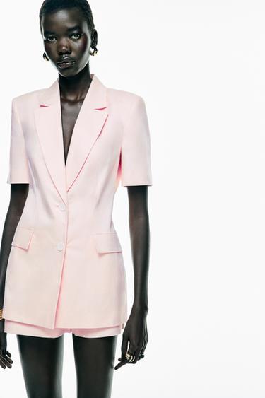 TRAJE BLAZER Y BERMUDAS - PISTACHO de Zara
