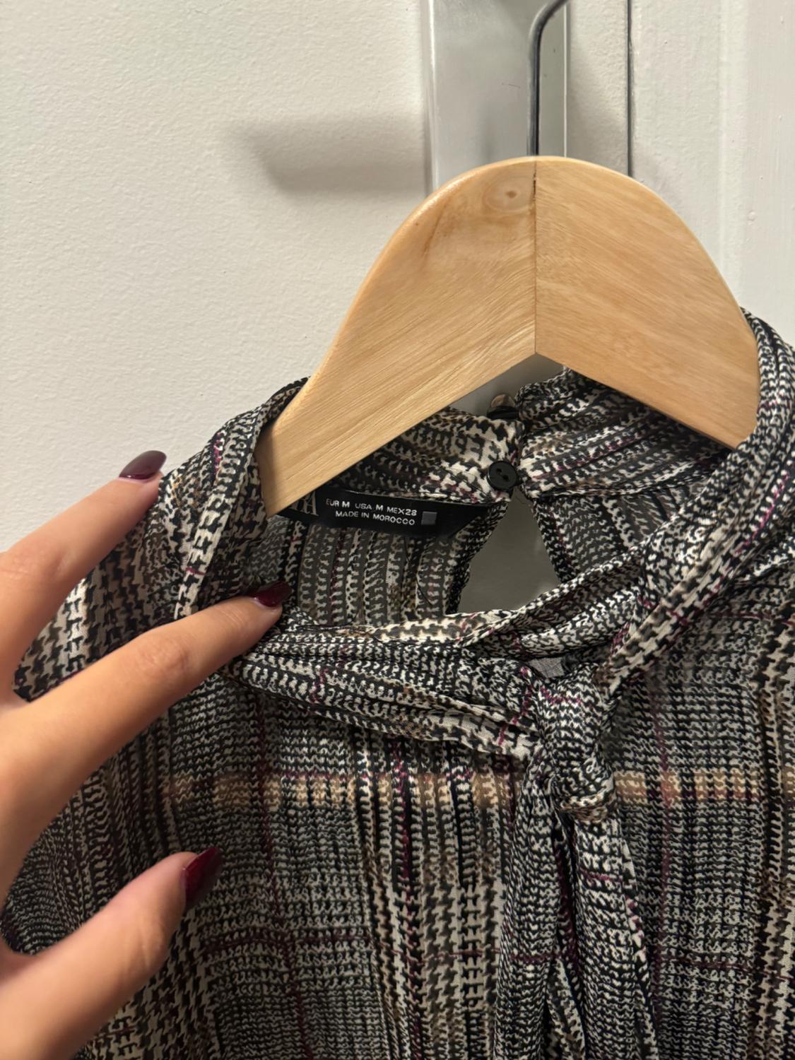 CHECKED SHIRT WITH BOW DETAIL - Image 3