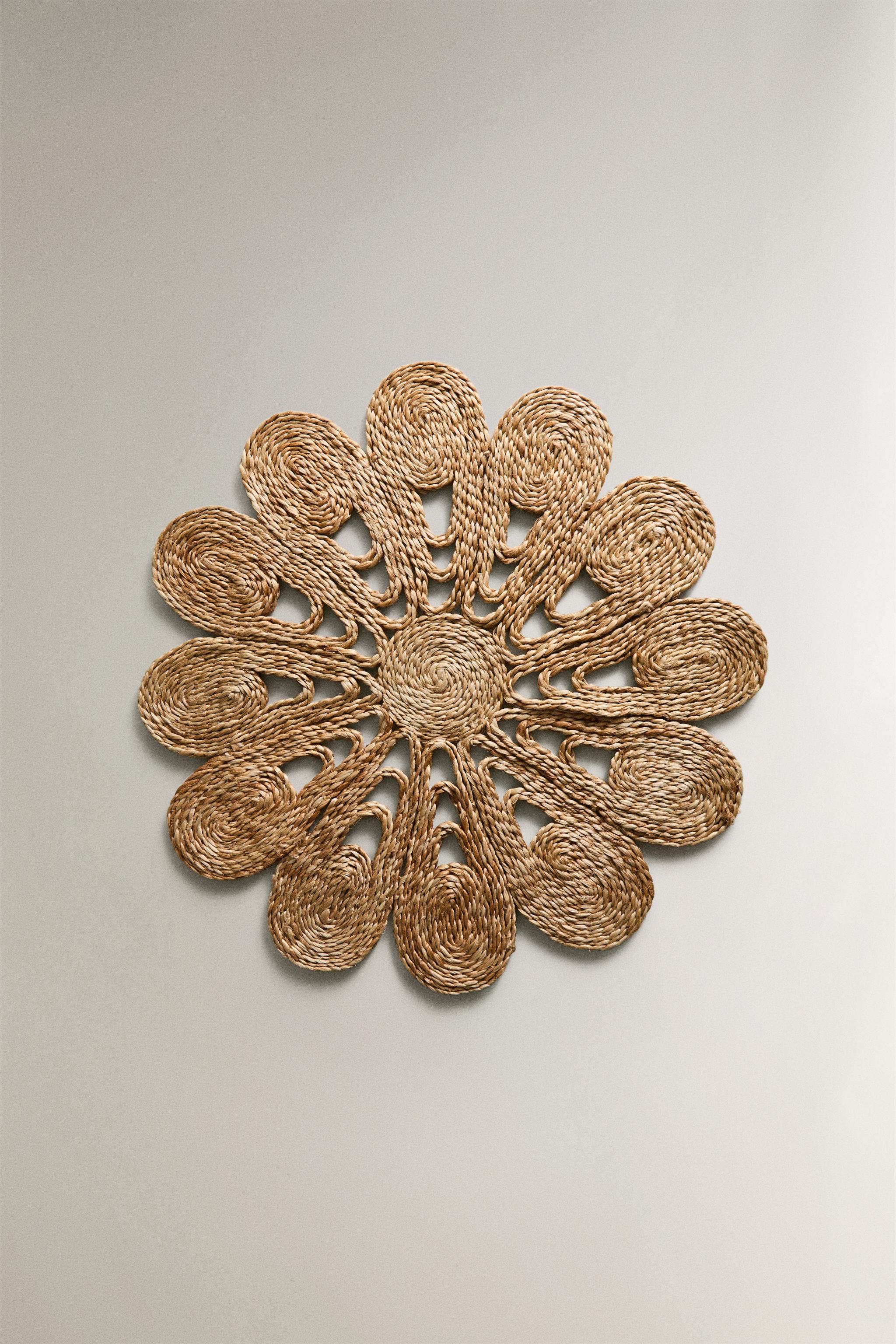 FLORAL IUTE PLACEMAT - Light beige | ZARA United States