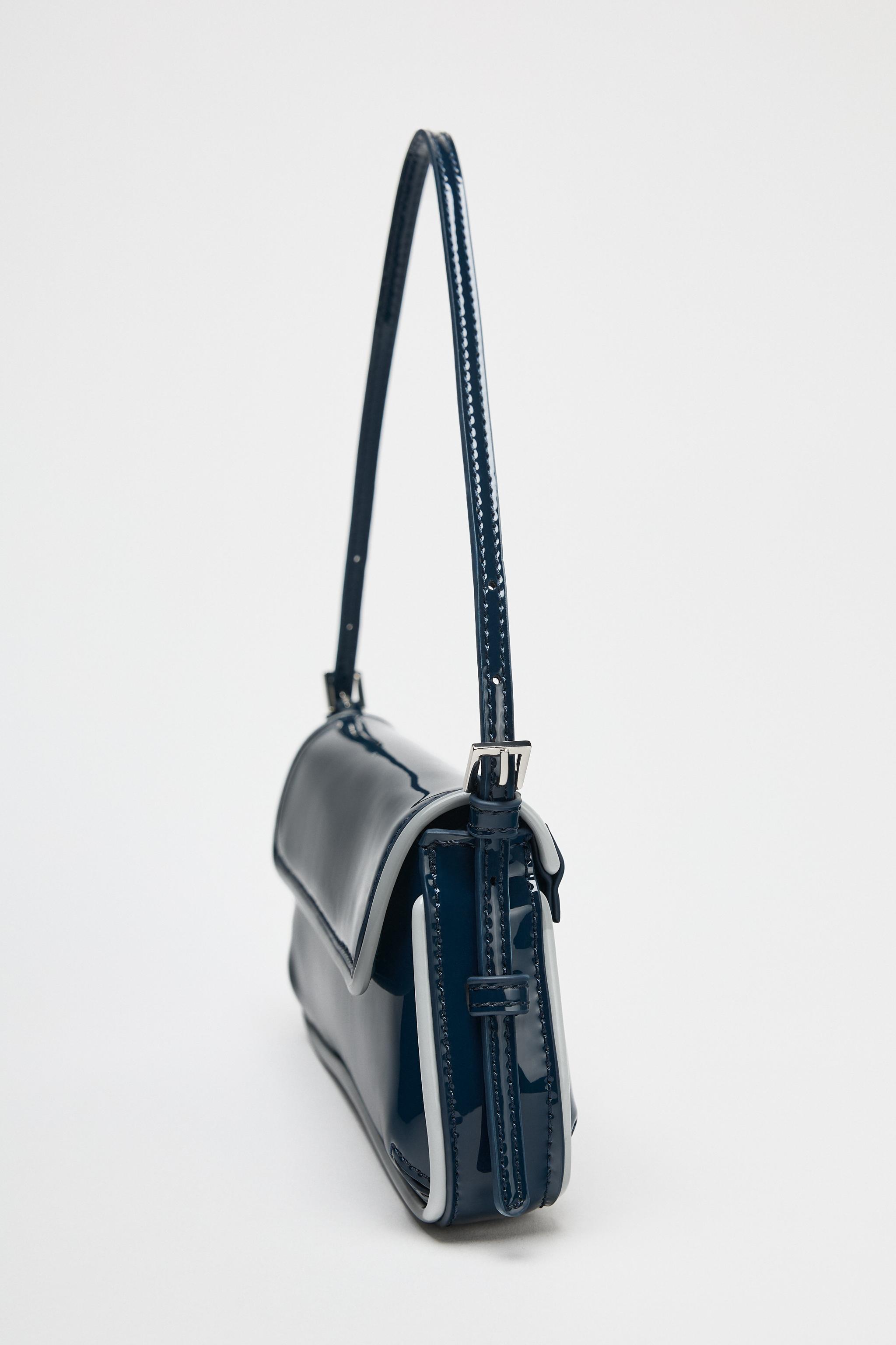 CONTRAST PATENT EFFECT SHOULDER BAG