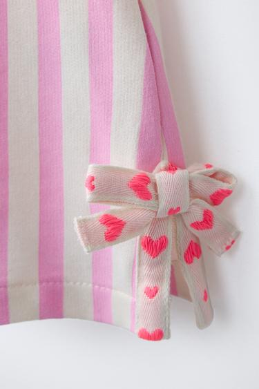 T-SHIRT RAYURES ET LACETS - Rose / Blanc de Zara - Image 3