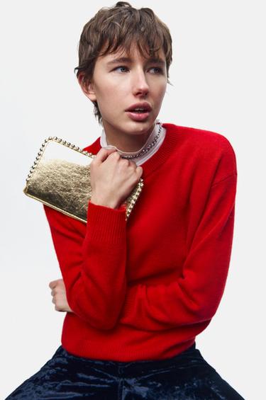 CARTERA BANDOLERA TACHAS - Dorado de Zara
