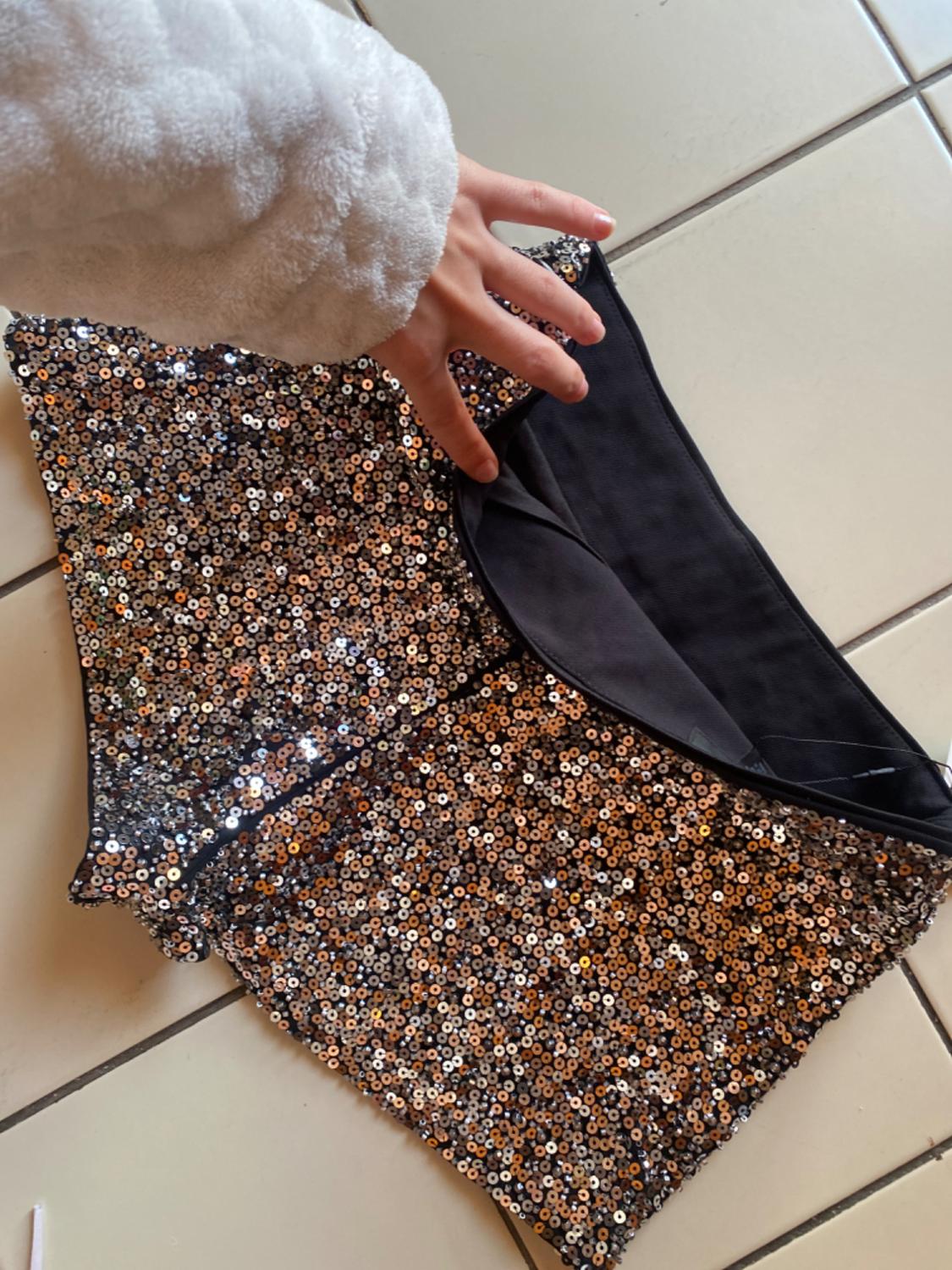 MINI SEQUIN SHORTS - Image 5
