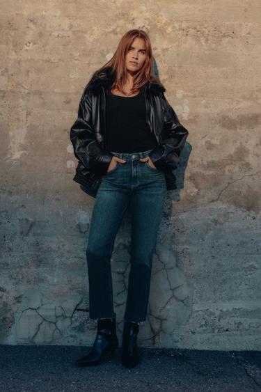 TRF HIGH-WAIST CROPPED FLARE JEANS - Navy blue by Zara