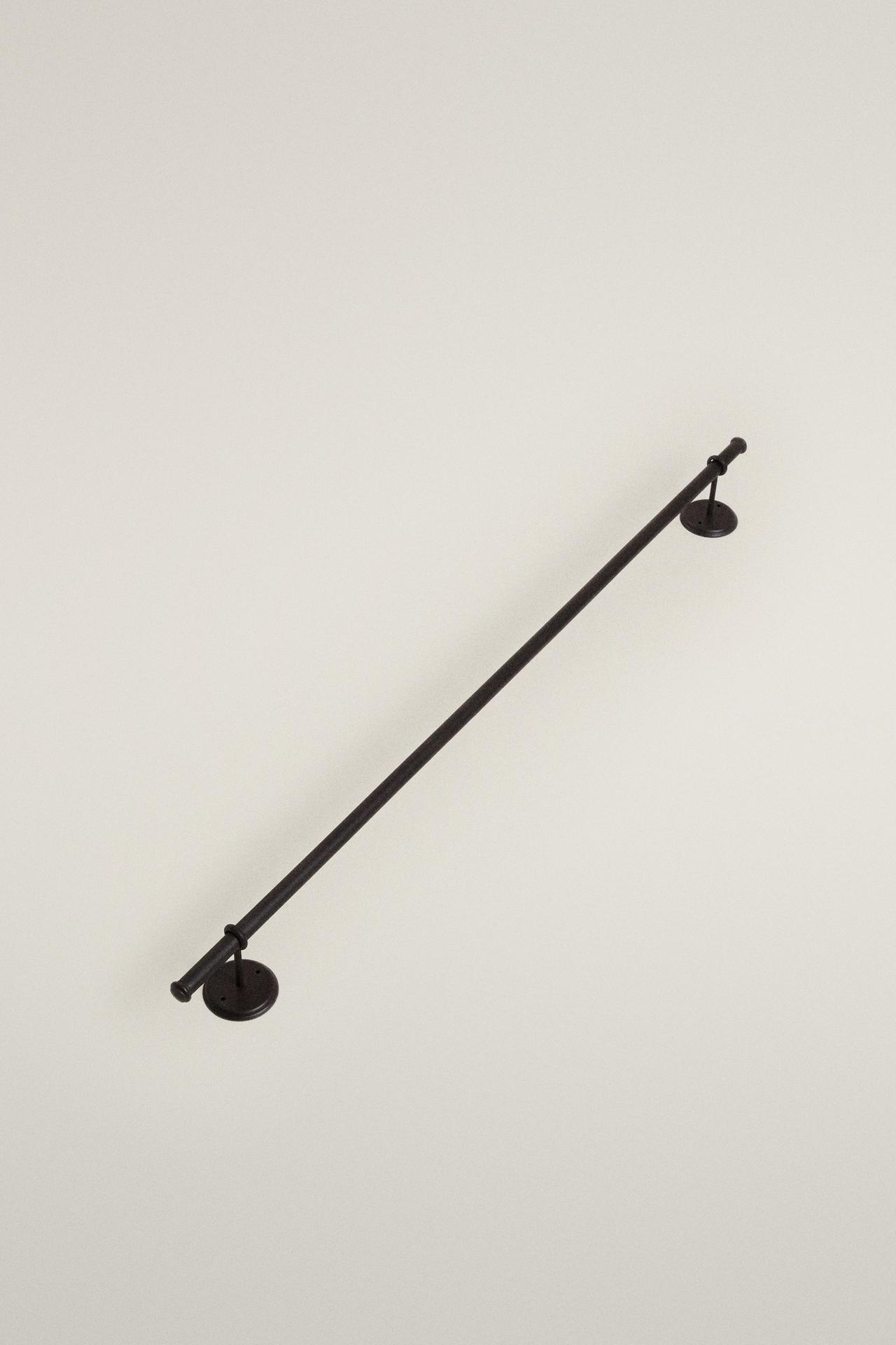 IRON CURTAIN ROD — Black