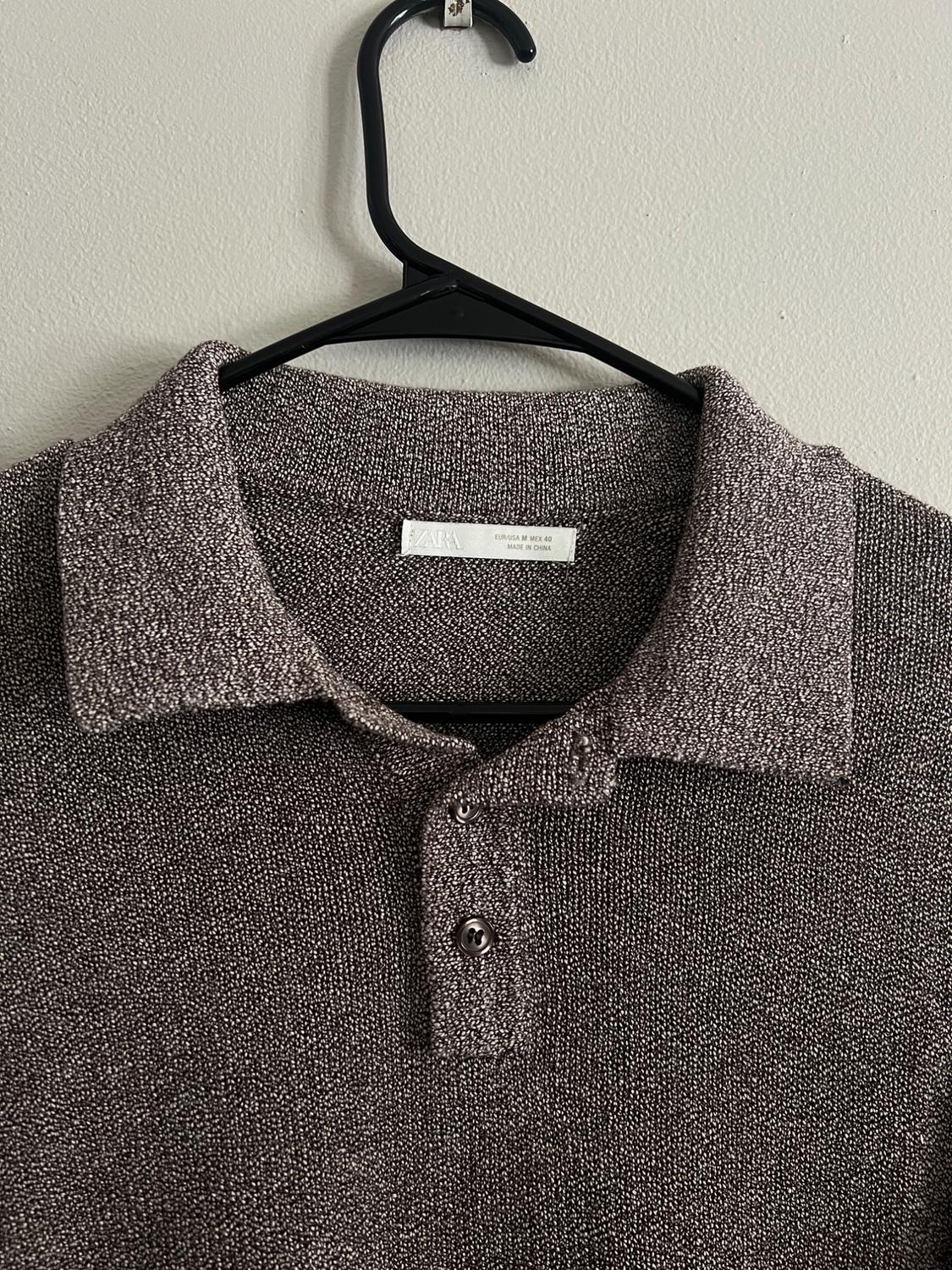 CONTRAST TEXTURED KNIT POLO SHIRT - Image 2