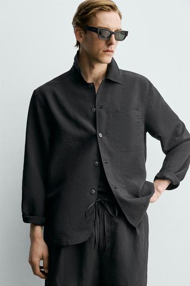 SURCHEMISE FLUIDE EN JACQUARD À RAYURES - Noir de Zara - Image 4