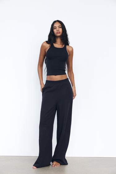TOP CROPPED HALTER COM NERVURAS - Preto da Zara