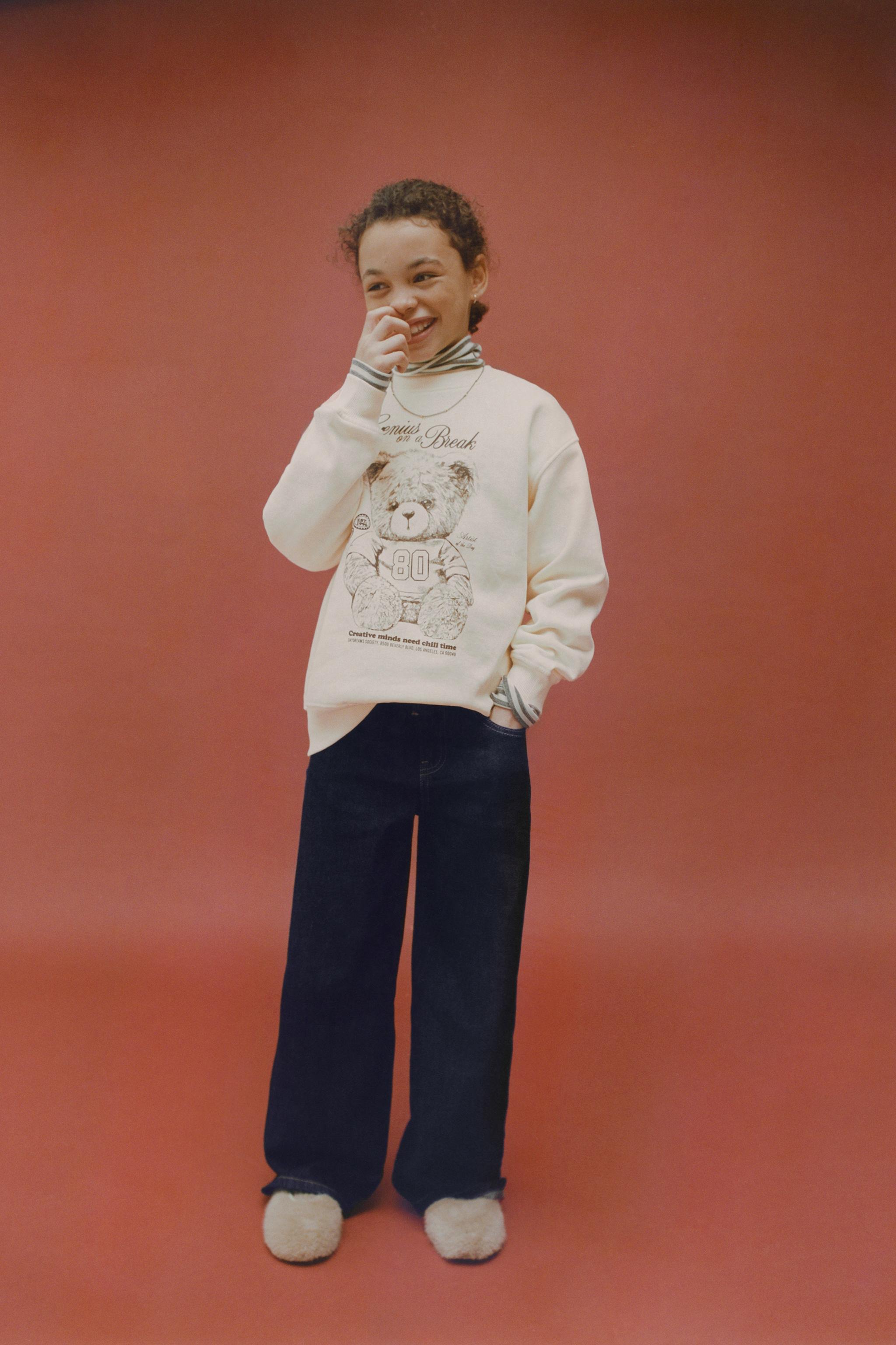 BEAR PRINT SWEATSHIRT