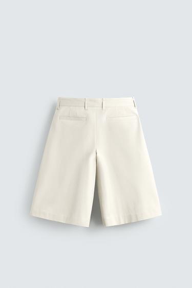 BERMUDA WIDE FIT À PLIS - Blanc cassé de Zara - Image 7