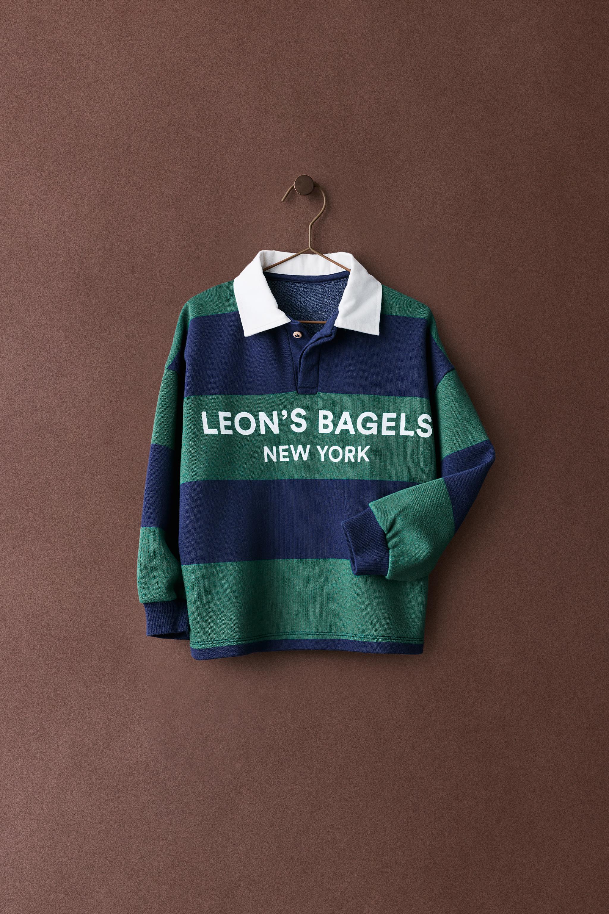 LEON'S BAGELS ® STRIPED POLO SHIRT — Green / Blue