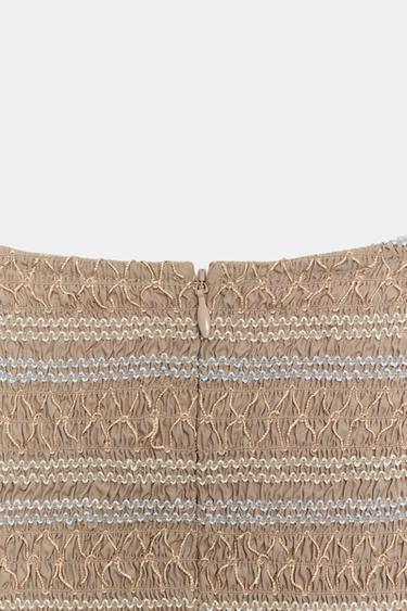 TOP BALLON NID D'ABEILLE BRODÉ - Beige foncé de Zara - Image 7