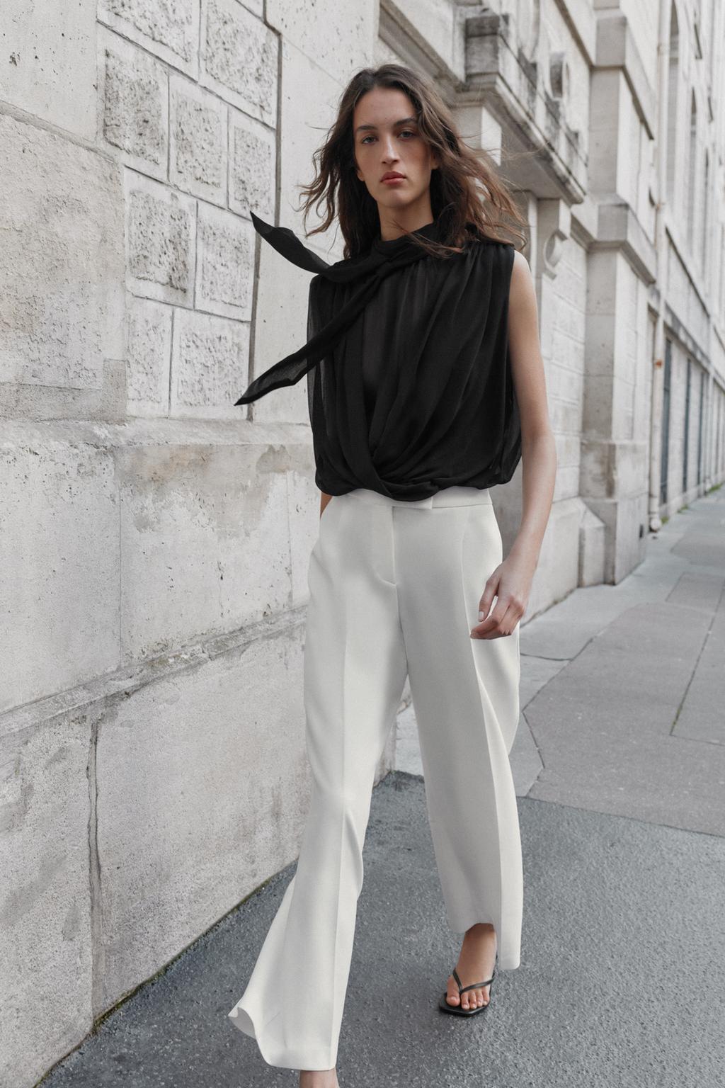 PLEATED WIDE LEG PANTS