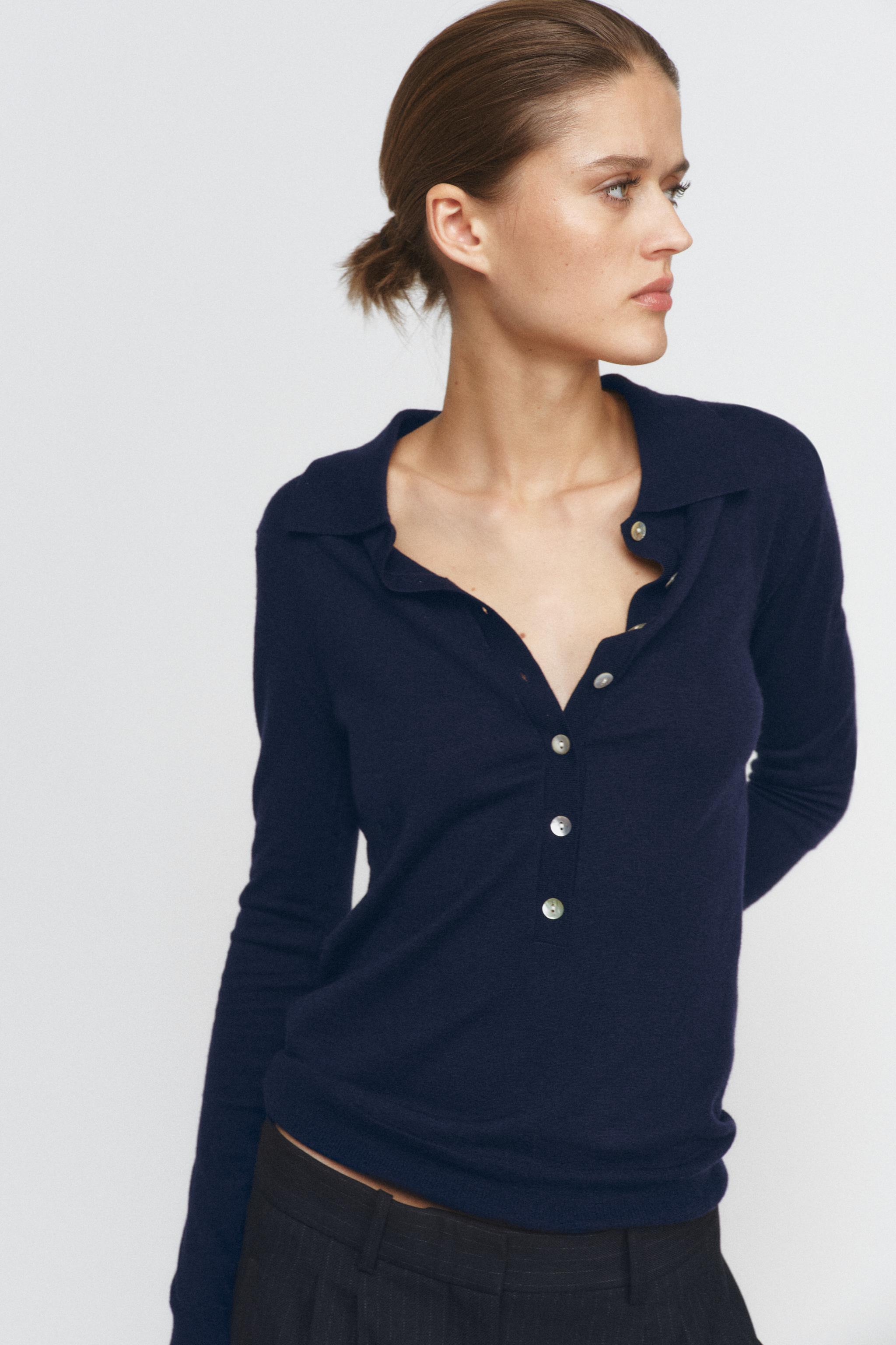 POLO AVEC LAINE EN MAILLE FINE