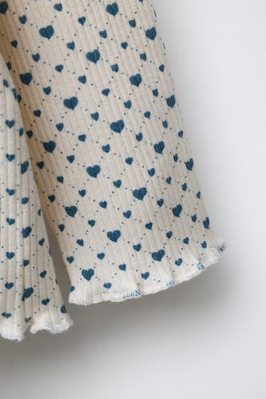 T-SHIRT CANNELÉ SOFT TOUCH CŒURS - Écru / Bleu de Zara - Image 2